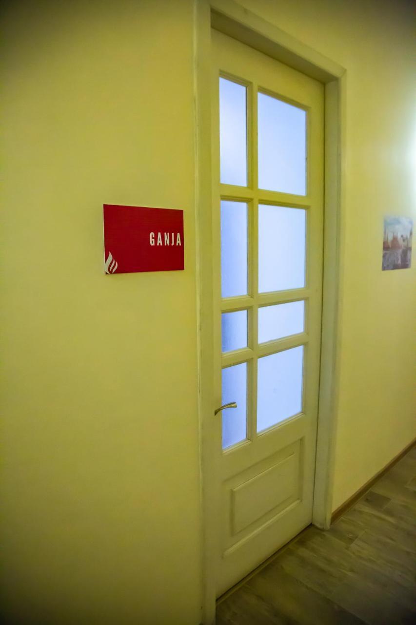 Land Of Fire Hostel Баку Екстер'єр фото