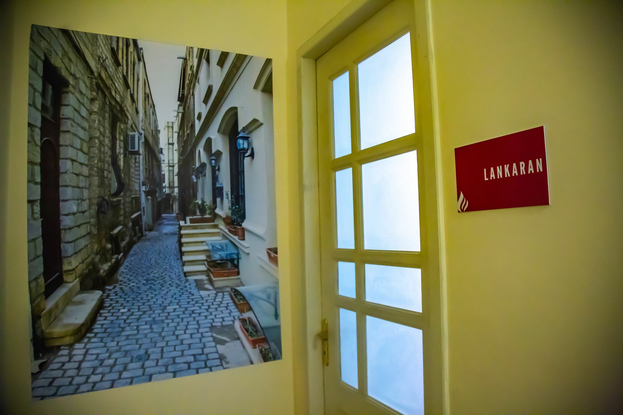 Land Of Fire Hostel Баку Екстер'єр фото